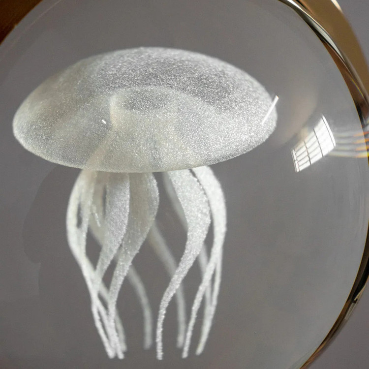 گوی کریستالی طرح عروس دریایی مدل آویزی